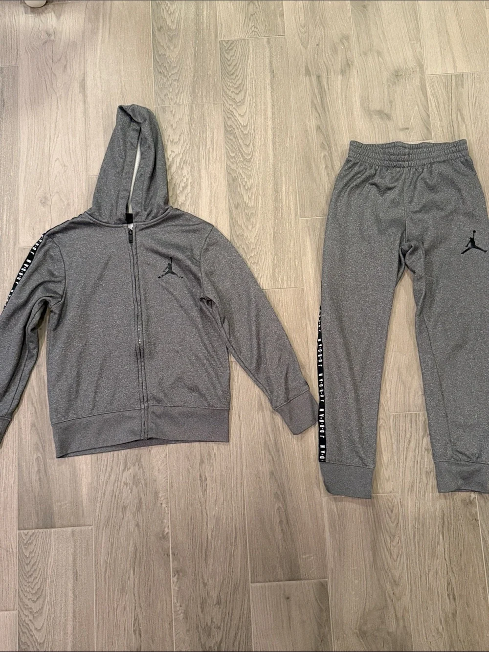 Jordan Kids Grey Hooded Zip Jacket & Matching Joggers Set Size S